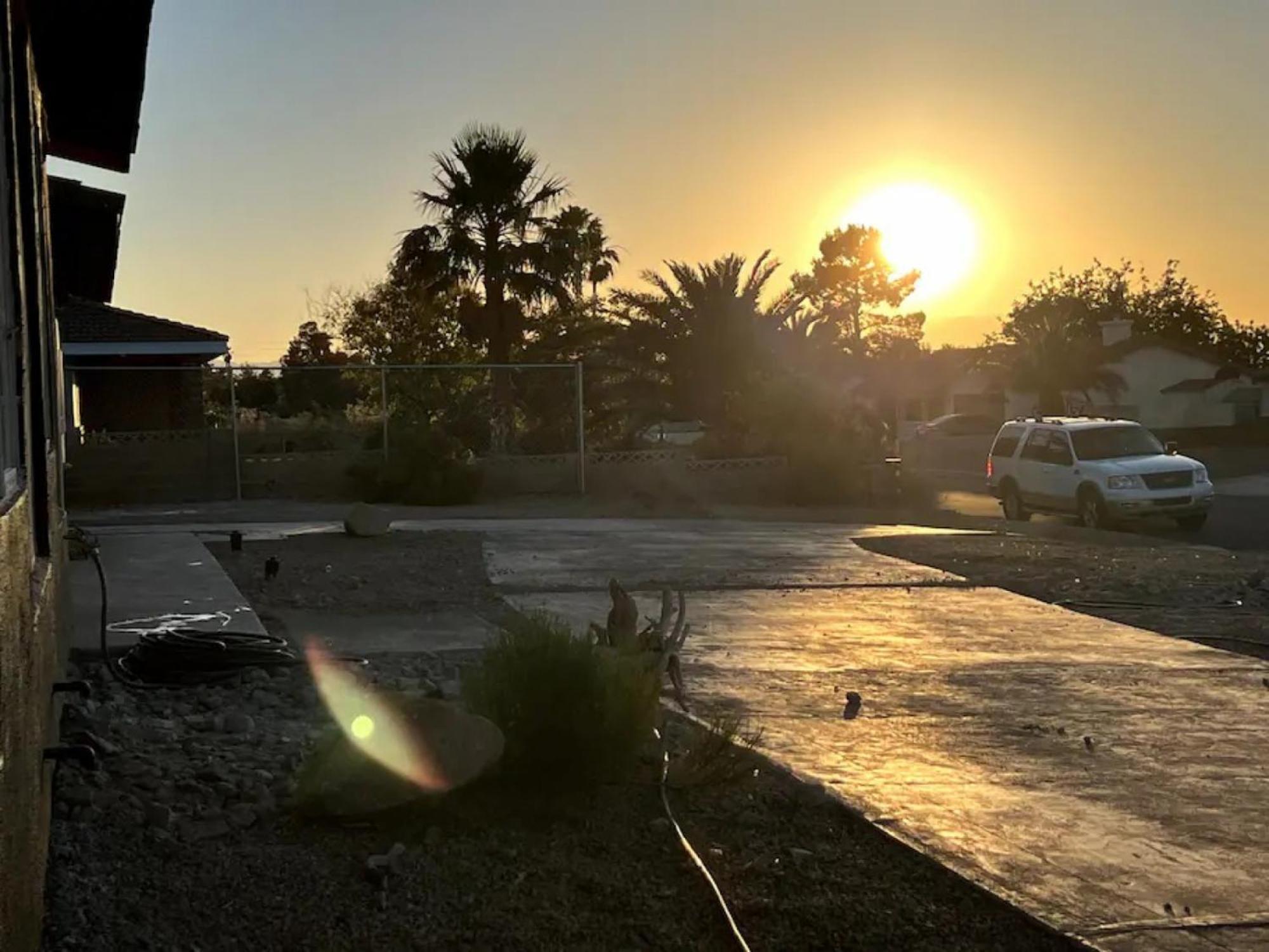 Lux Private Home - Pool, Billiards, 8 Smart Tvs, Board Games, Cotton Bedding - The Stone Sanctuary At Mccullough Hills Trailhead Las Vegas Exterior foto