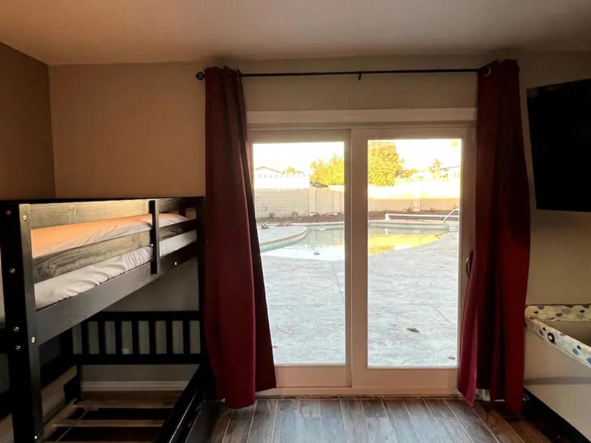 Lux Private Home - Pool, Billiards, 8 Smart Tvs, Board Games, Cotton Bedding - The Stone Sanctuary At Mccullough Hills Trailhead Las Vegas Exterior foto