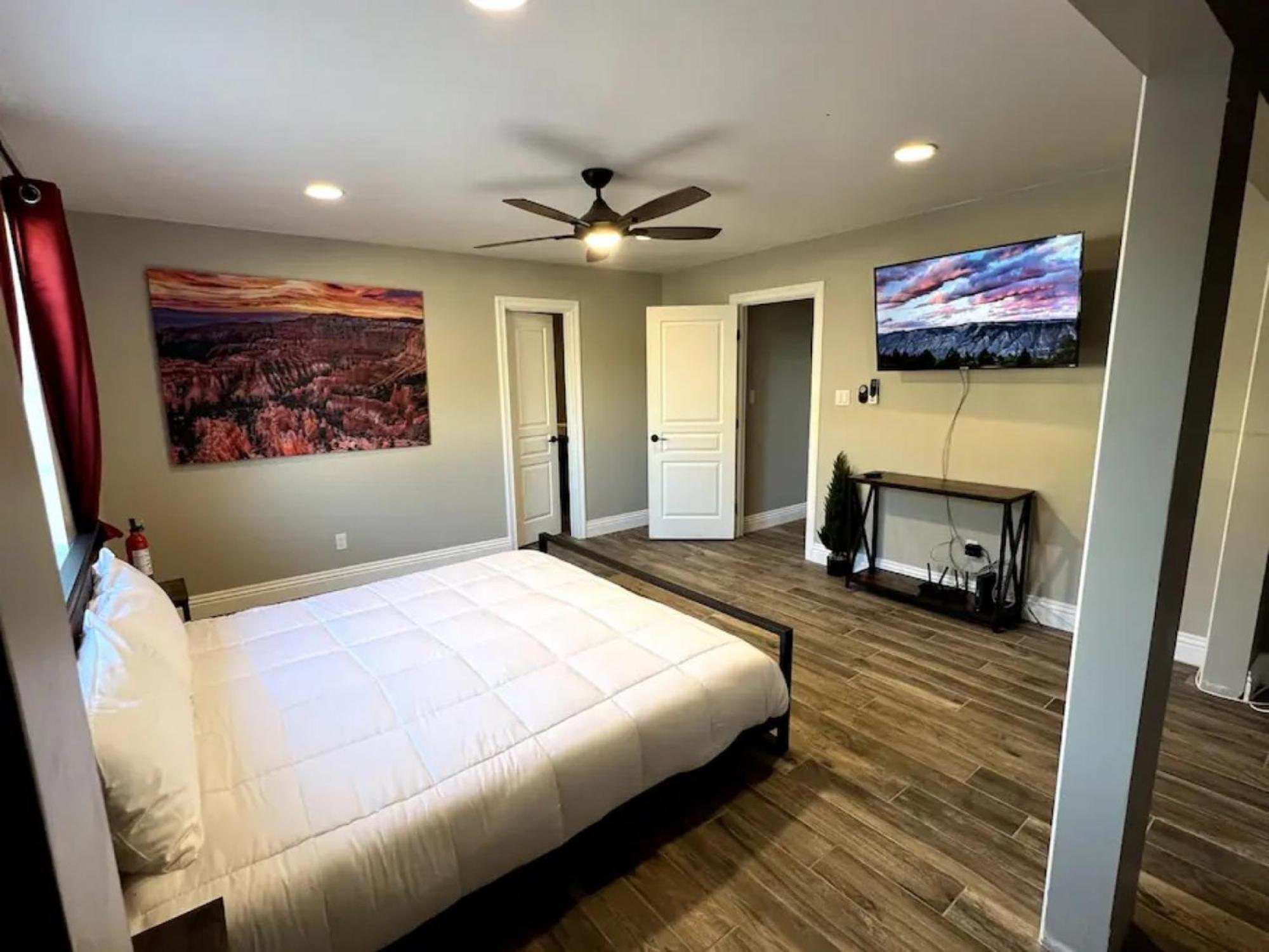 Lux Private Home - Pool, Billiards, 8 Smart Tvs, Board Games, Cotton Bedding - The Stone Sanctuary At Mccullough Hills Trailhead Las Vegas Exterior foto
