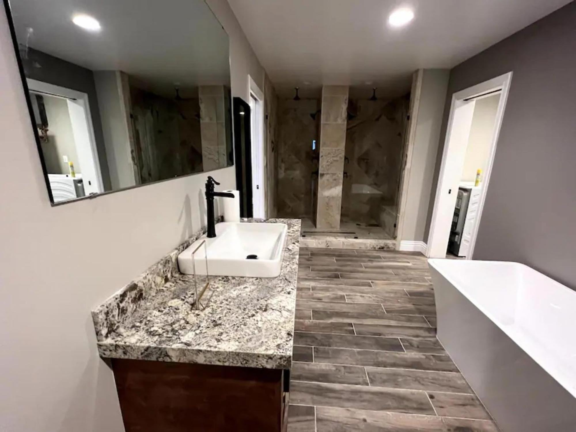 Lux Private Home - Pool, Billiards, 8 Smart Tvs, Board Games, Cotton Bedding - The Stone Sanctuary At Mccullough Hills Trailhead Las Vegas Exterior foto