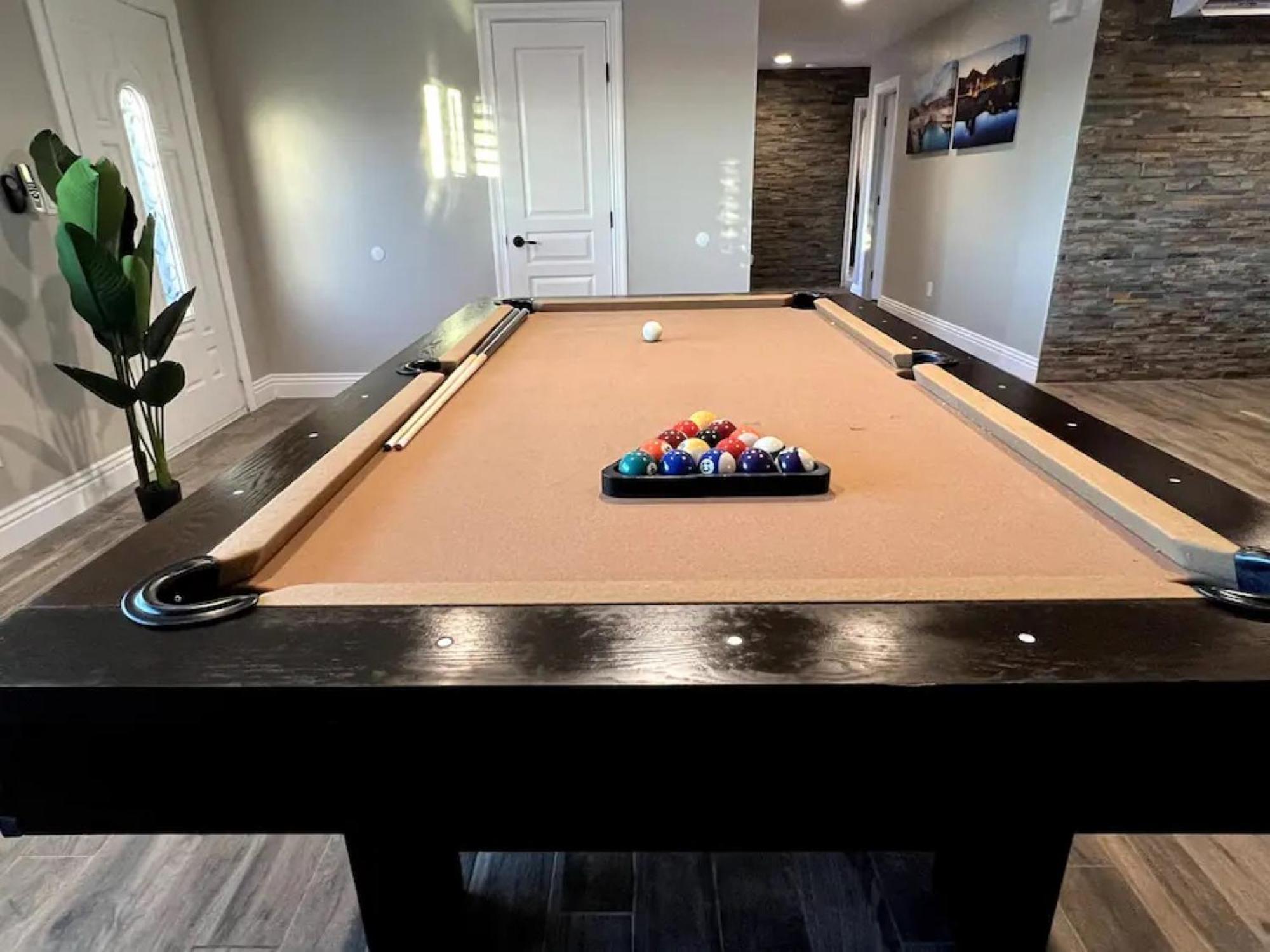 Lux Private Home - Pool, Billiards, 8 Smart Tvs, Board Games, Cotton Bedding - The Stone Sanctuary At Mccullough Hills Trailhead Las Vegas Exterior foto